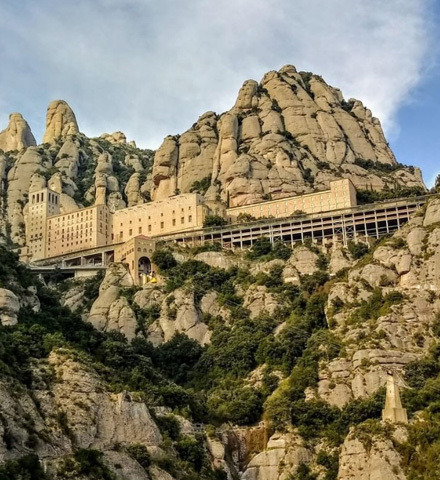 Monastero di Montserrat, Pasto e Vino  (giornata intera)