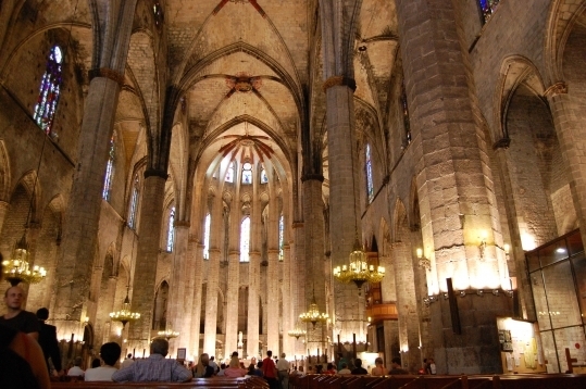 Tour il centro Storico, Gaudi, la Barceloneta e il Porto Olimpico (circa 7,5 ore)
