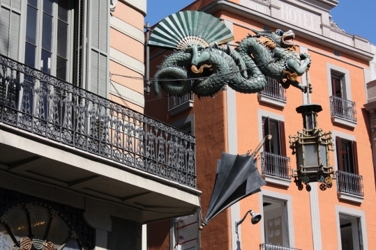 Tour il centro Storico, Gaudi, la Barceloneta e il Porto Olimpico (circa 7,5 ore)