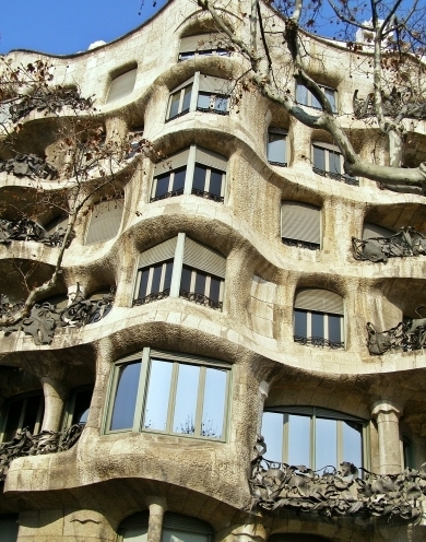 La impresionante Sagrada Familia y el modernismo en el Paseo de Gracia.(aprox.3 horas)