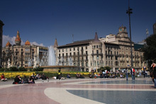 El Parque Güell, la fachada de la Sagrada Familia y el modernismo en el Paseo de Gracia(aprox.3,5 h)