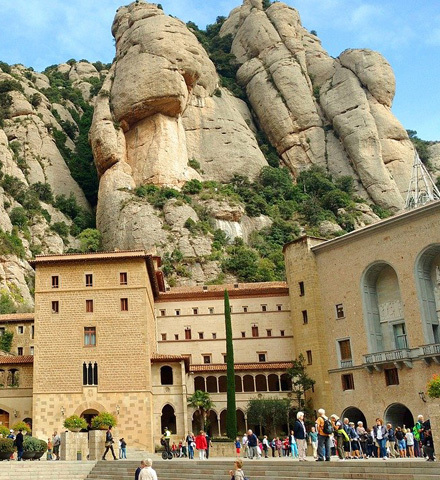 Private Tour - Monastery of Montserrat