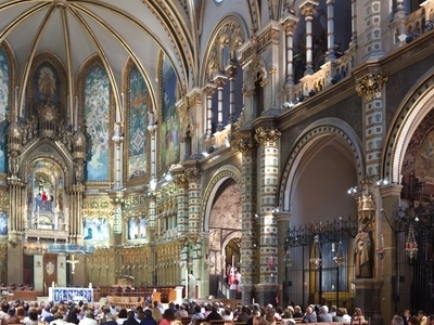 La Montaña y el Monasterio de Montserrat, y la Colonia Güell de Gaudí en Barcelona (aprox. 8 horas)