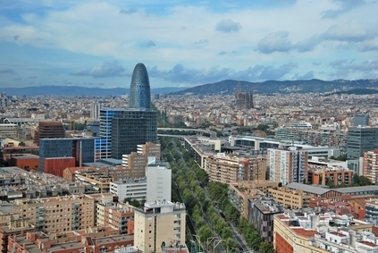 Traslado desde el Aeropuerto de Barcelona a la Ciudad, con Tour Panorámico (aprox.4 horas)