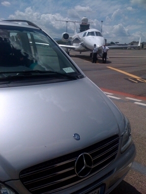 Transfer from Barcelona Airport to Girona Airport (night-time)