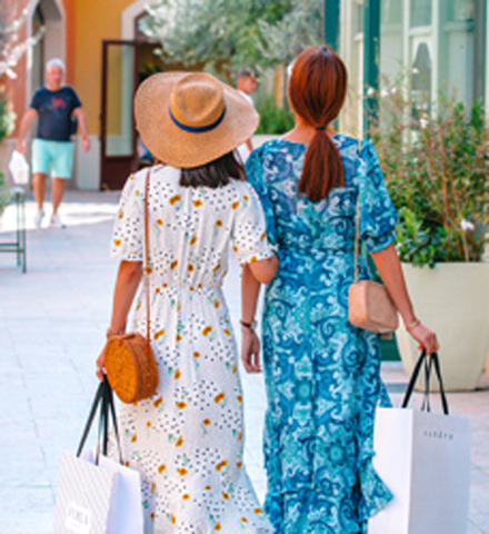 Gaudí and Shopping (combined tour)